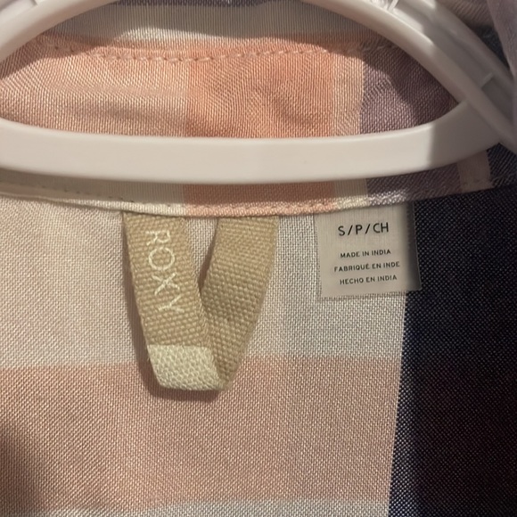 Roxy Button-up Shirt. - Picture 2 of 3